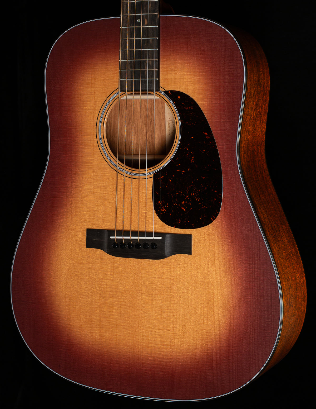 Martin D-18 Satin Amberburst 2024 Spec (764)