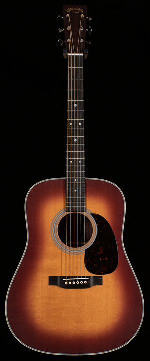 Martin D-28 Satin Amberburst (103)