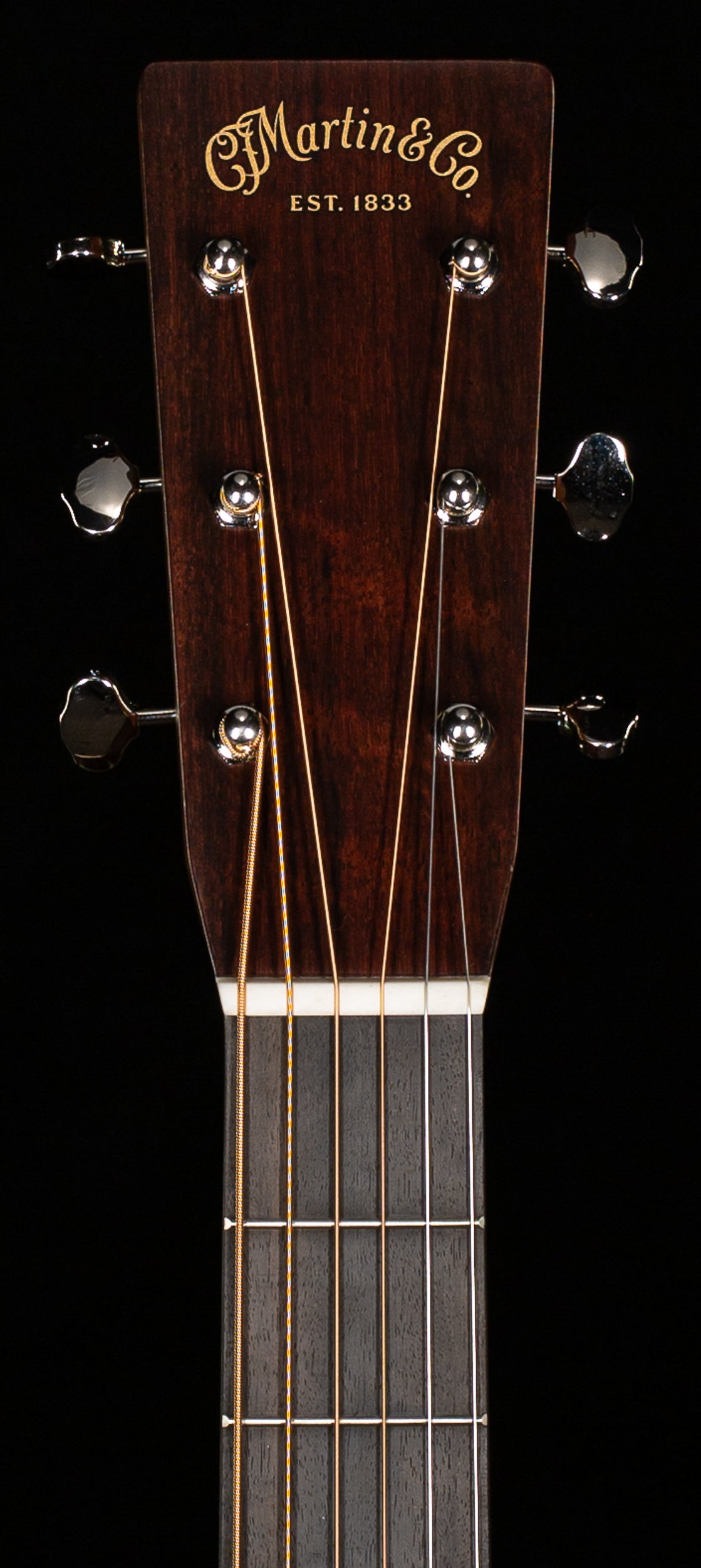 Martin D-28 Satin Amberburst 2024 Spec (103)