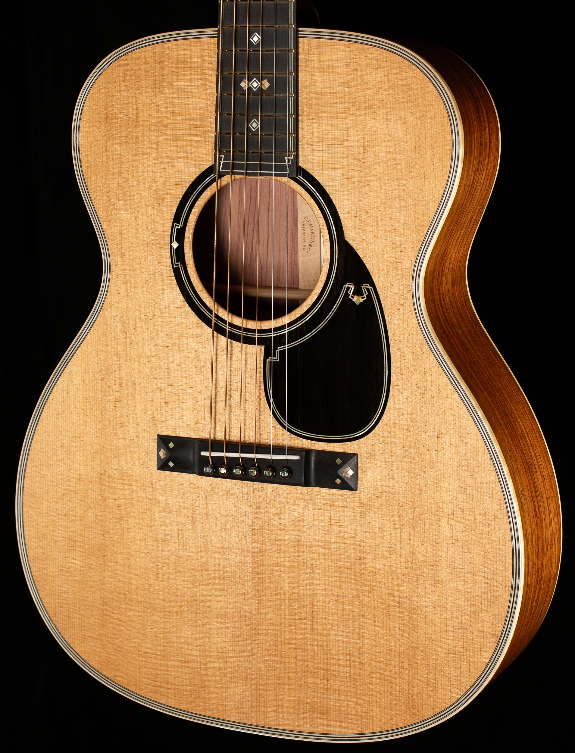 Art Guitars