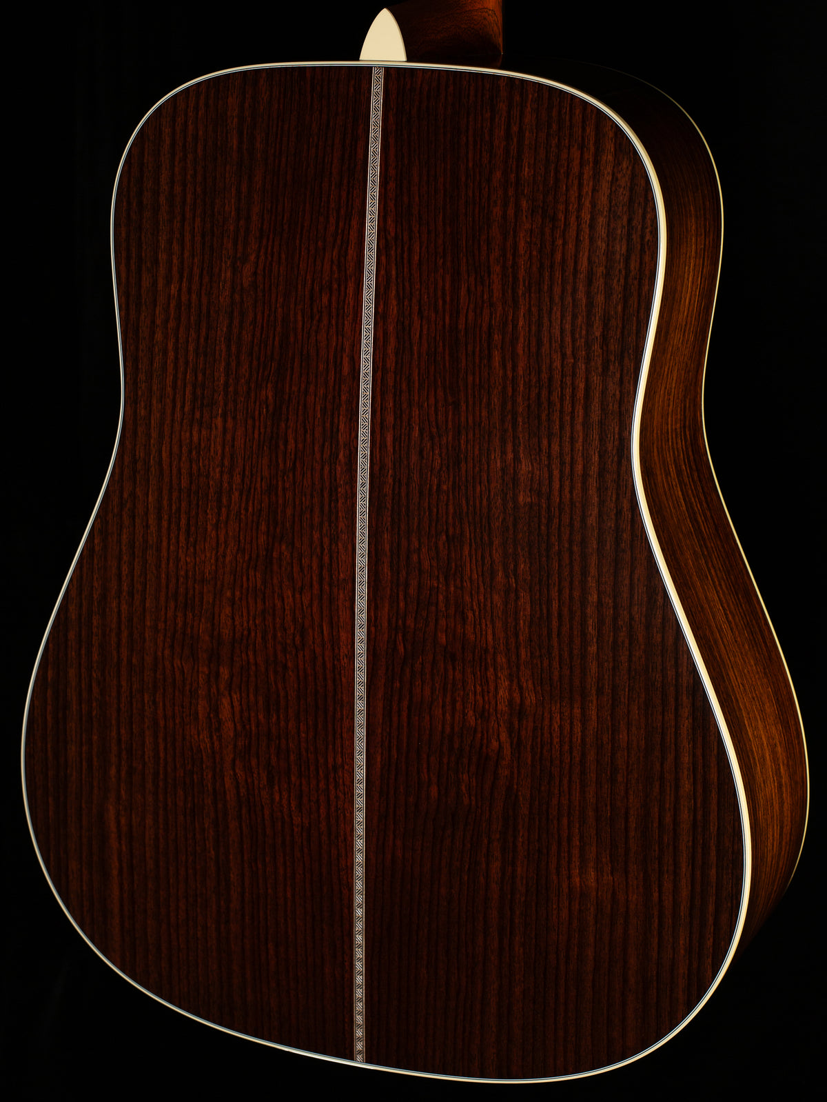 Martin HD-28 Sunburst 2024 Spec (310)