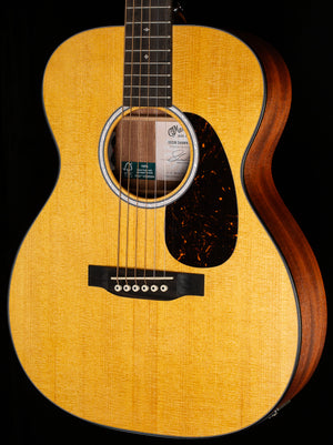 Martin 000JR-10E Shawn Mendes (465)