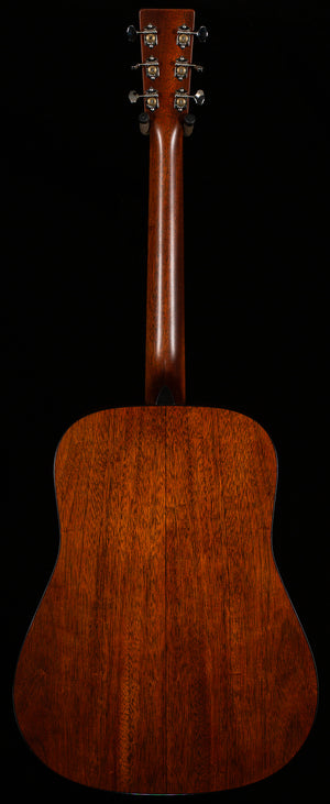 Martin D-18 Satin (876)