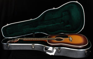 Martin D-28 Satin Amberburst (882)