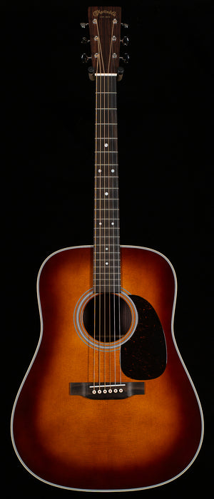 Martin D-28 Ambertone (189)