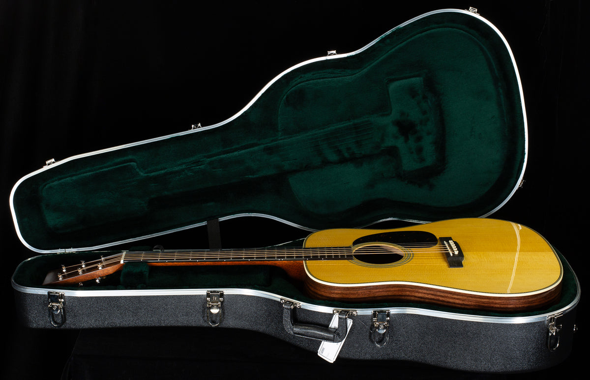 Martin Custom Shop Willcutt Exclusive Dreadnought 28 Style Wild Grain East Indian Rosewood (520)