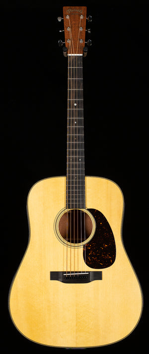 Martin Custom Shop Willcutt Exclusive Dreadnought Style 18 Adirondack/Flamed Mahogany (523)