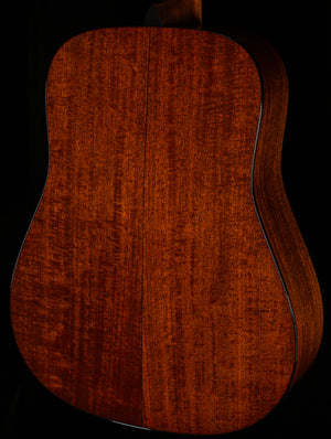 Martin Custom Shop Willcutt Exclusive Dreadnought Style 18 Adirondack/Flamed Mahogany (523)