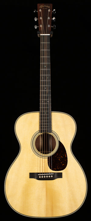 Martin Custom Shop Willcutt Exclusive OM 28 Style Guatemalan/Adirondack (526)