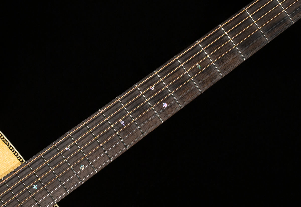 Martin Custom Shop Willcutt Exclusive 000 28 Style Wild Grain East Indian Rosewood (027)