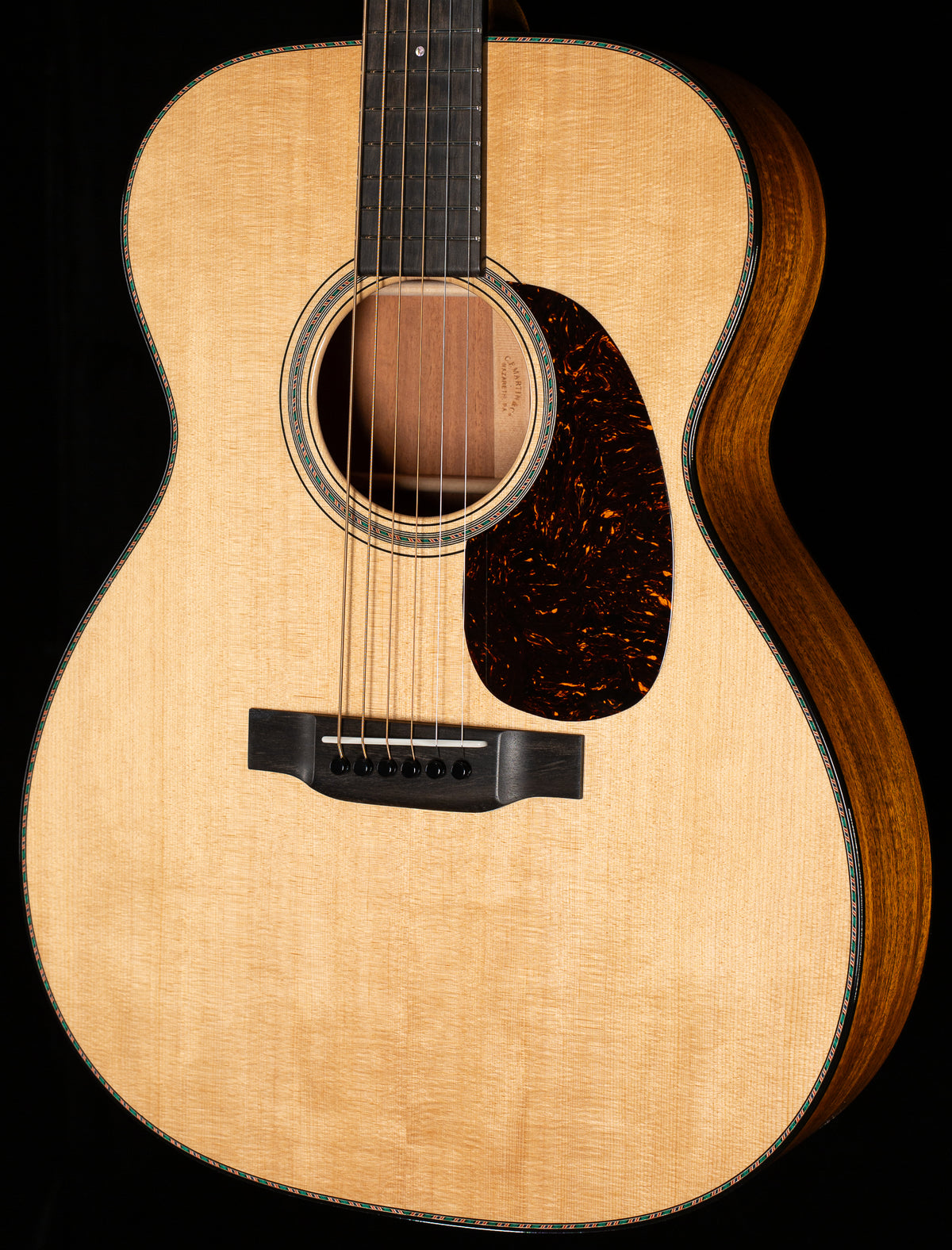 Martin Custom Shop Willcutt Exclusive OM Style 18 Sitka VTS/Flamed Mahogany (035)
