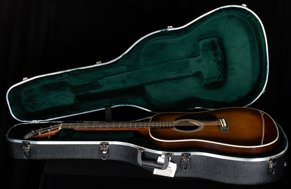 Martin HD-28 Ambertone (935)