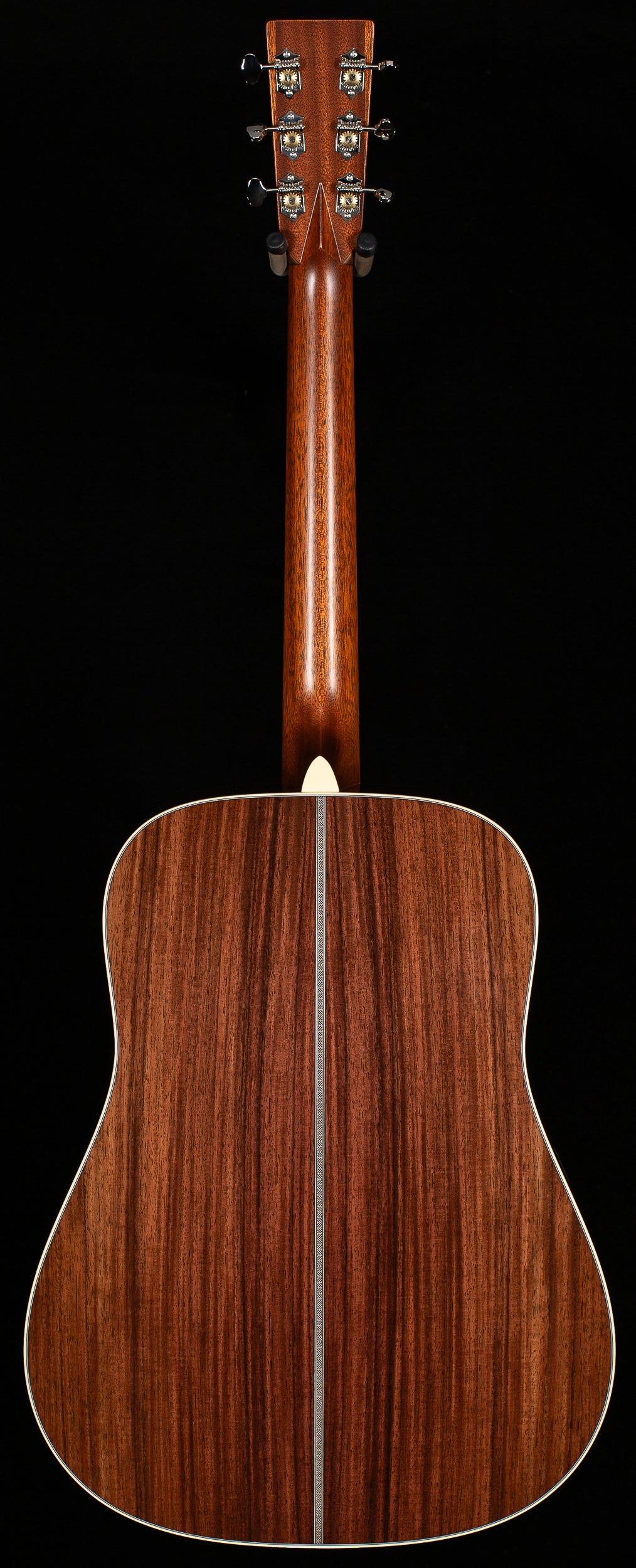 Martin HD-28 2025 Spec (426)