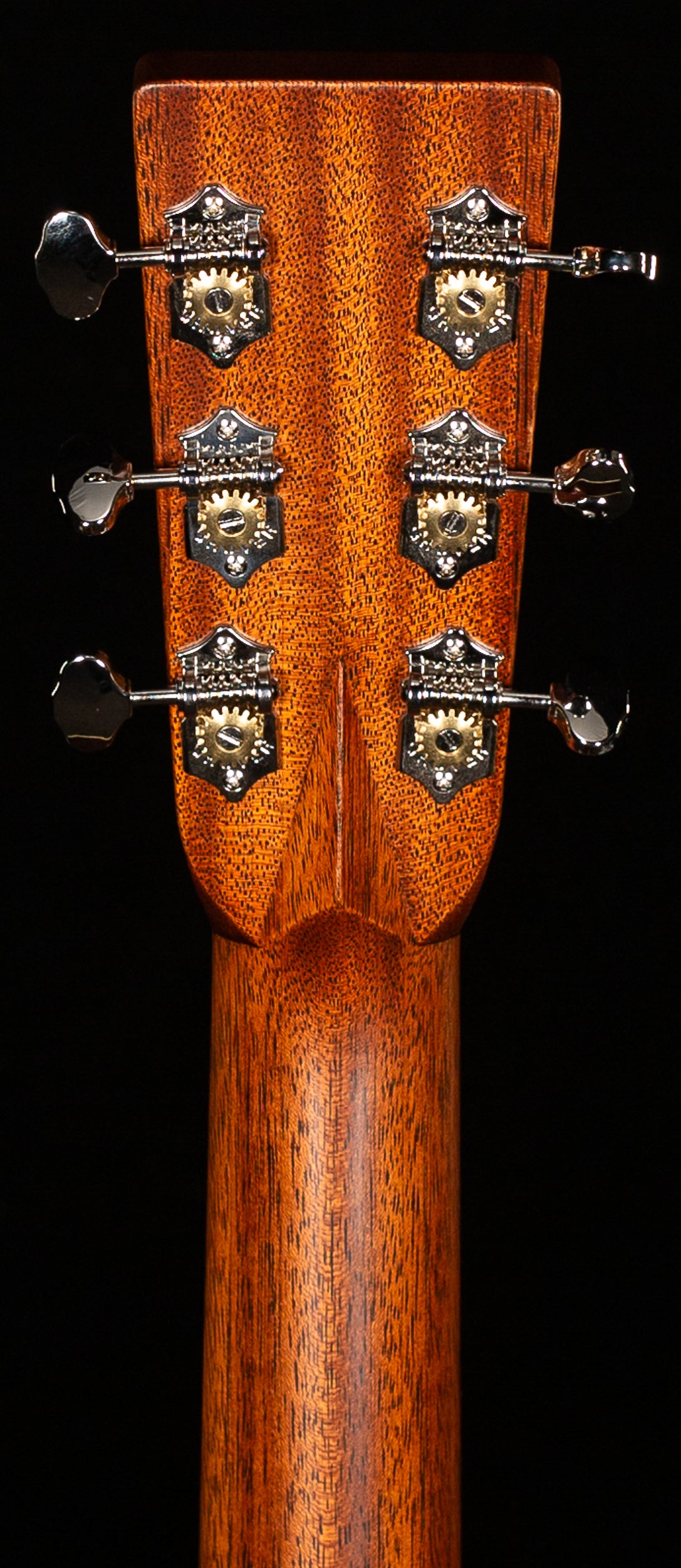 Martin HD-28 2025 Spec (426)