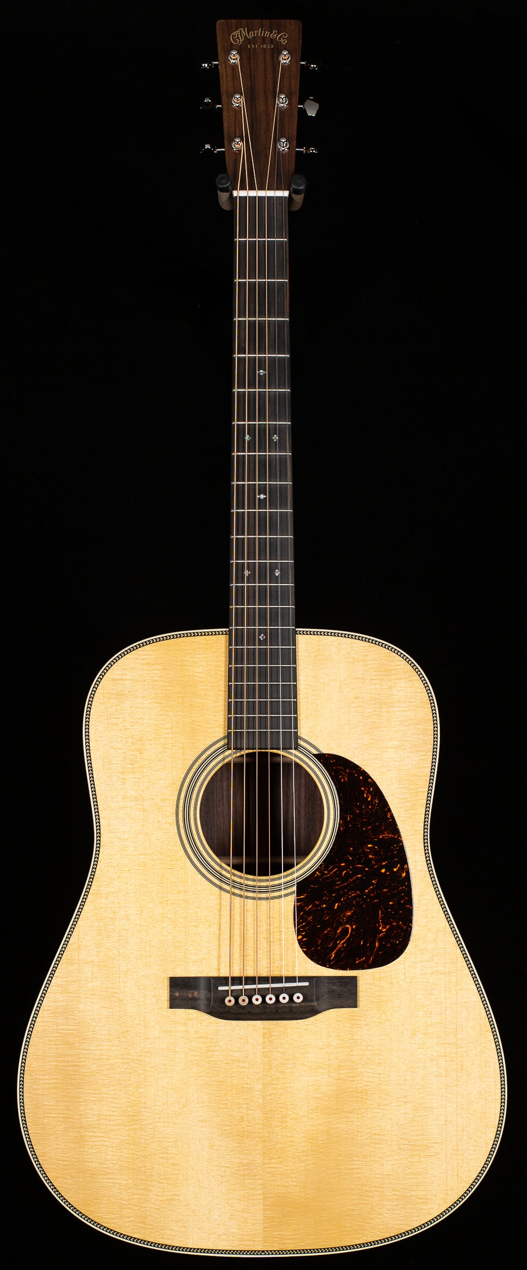 Martin HD-28 2025 Spec (433)