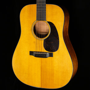 Martin D-18 Authentic 1937 VTS Aged (184)