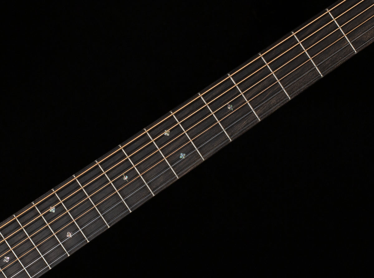 Martin HD-28 Ambertone 2025 Spec (781)