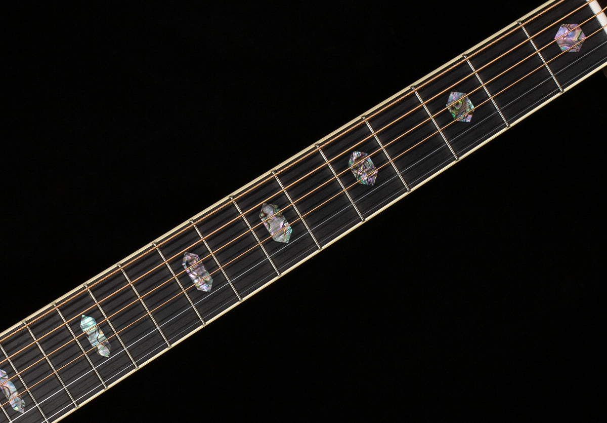 Martin D-41 Sunburst 2025 Spec (458)