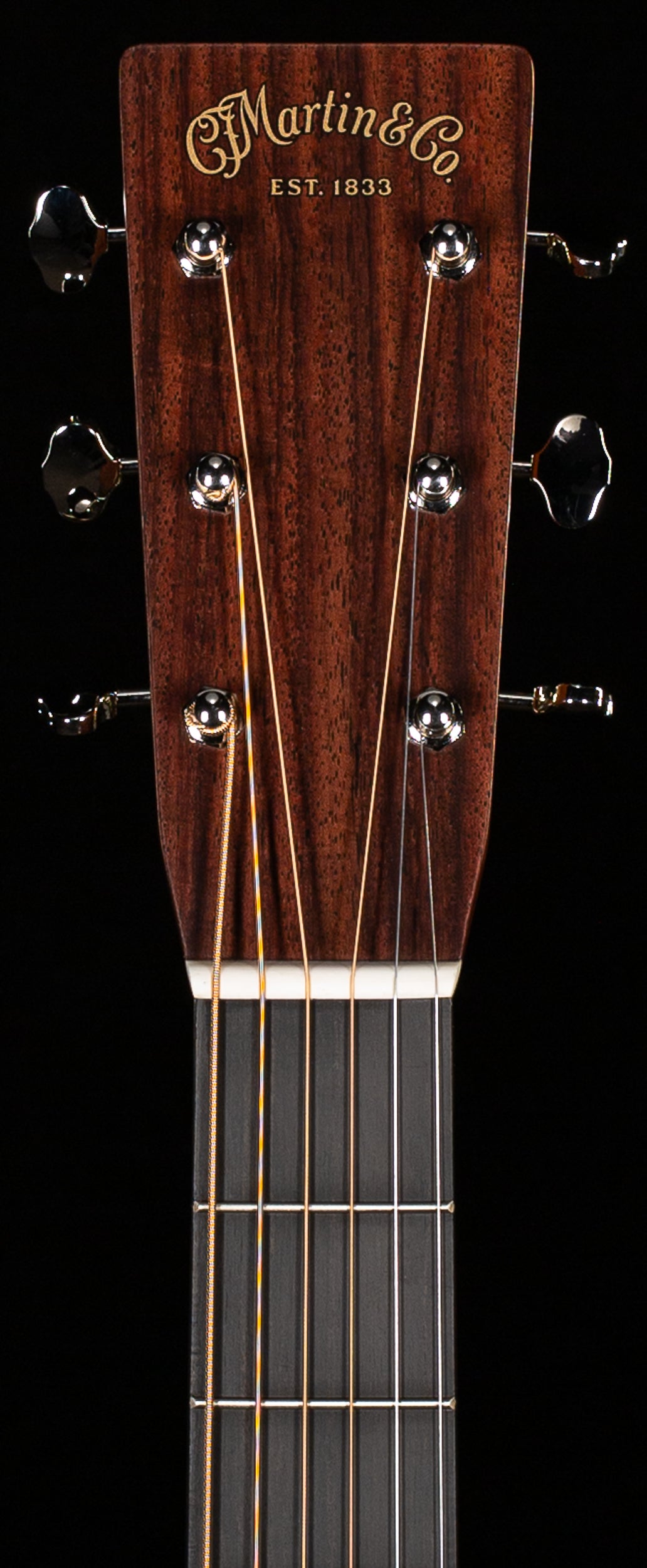 Martin OM-28 Sunburst 2025 Specs (839)