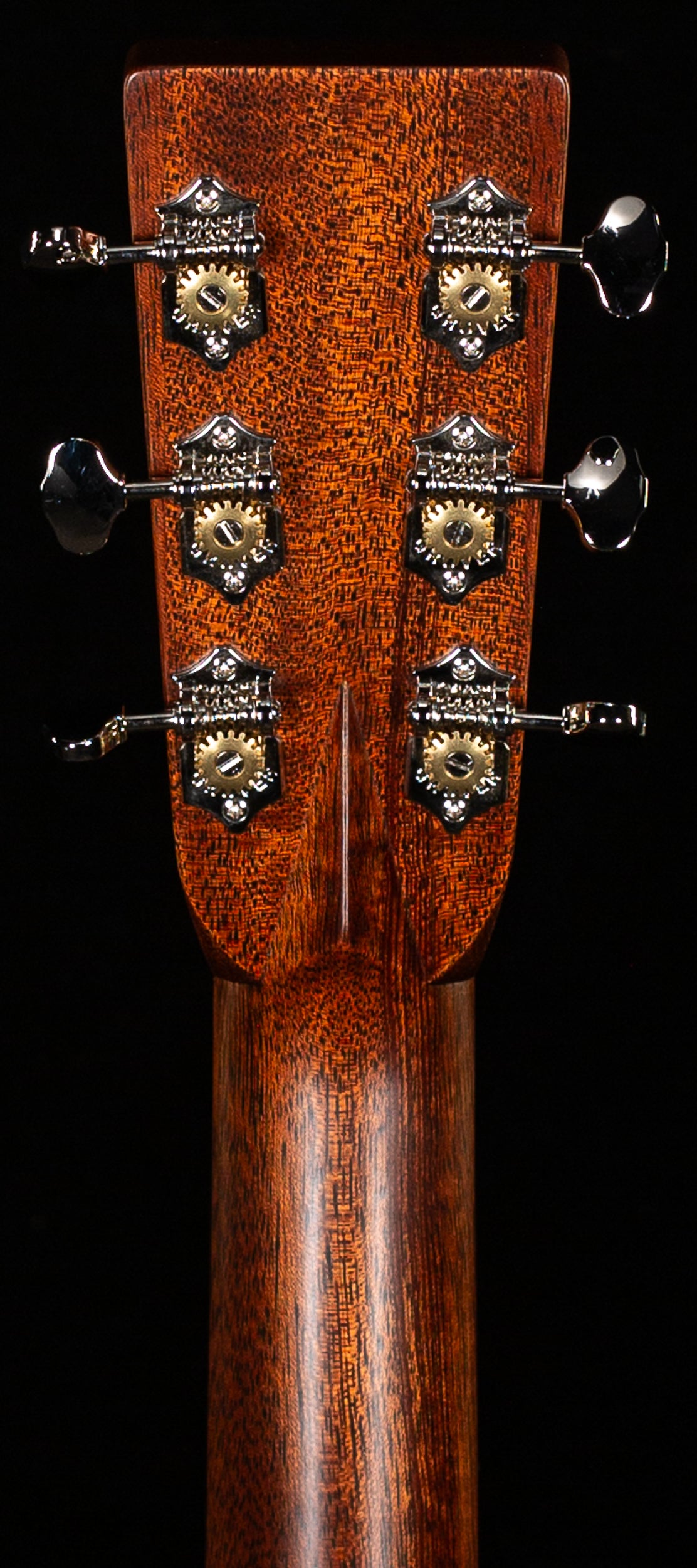 Martin OM-28 Sunburst 2025 Specs (839)