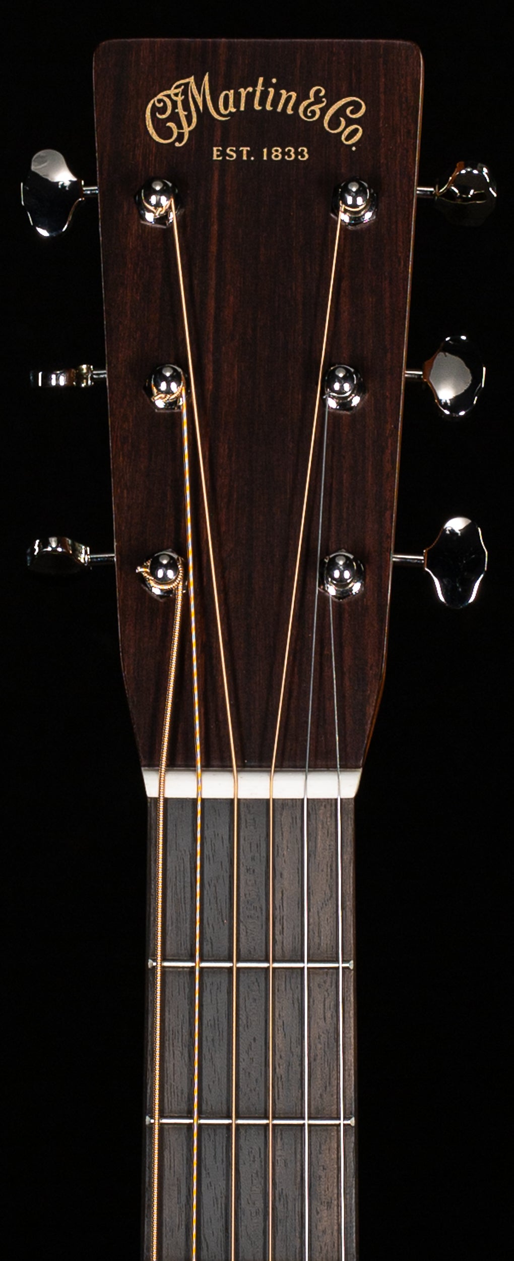 Martin D-28 Ambertone 2025 Spec (869)