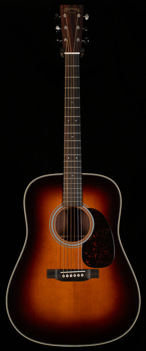 Martin HD-28 Sunburst 2025 Spec (050)
