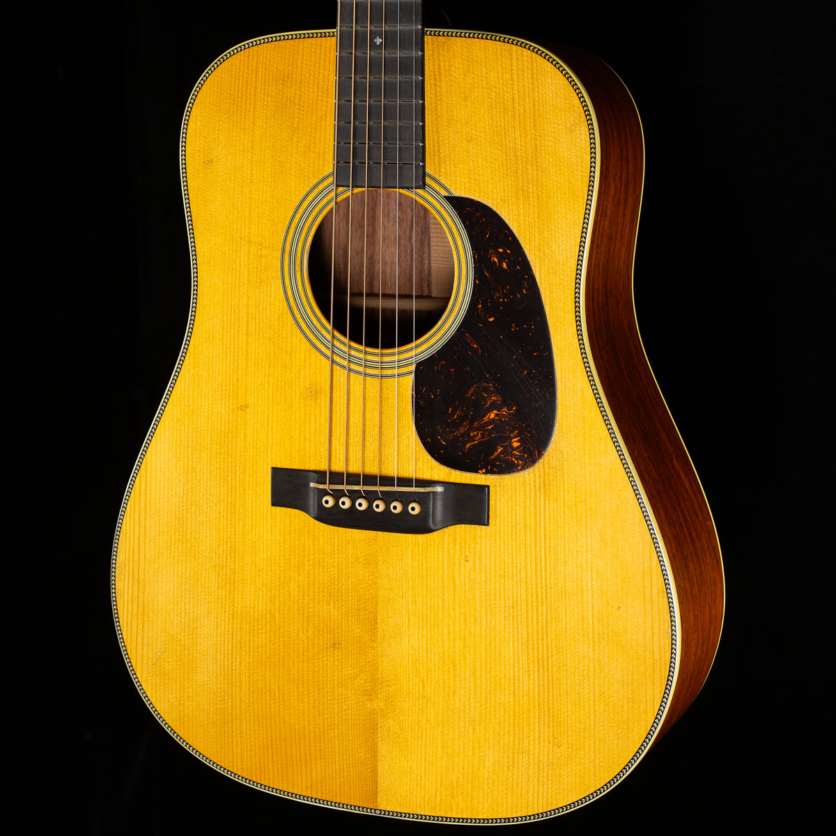 Martin D-28 Authentic 1937 Aged VTS Guatemalan Rosewood (149)