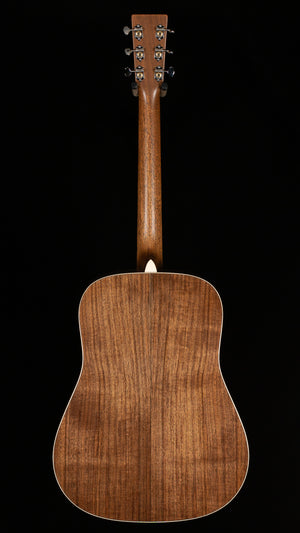 Martin Custom Shop Dreadnought Black Walnut w/ European Flamed Maple Binding (238)