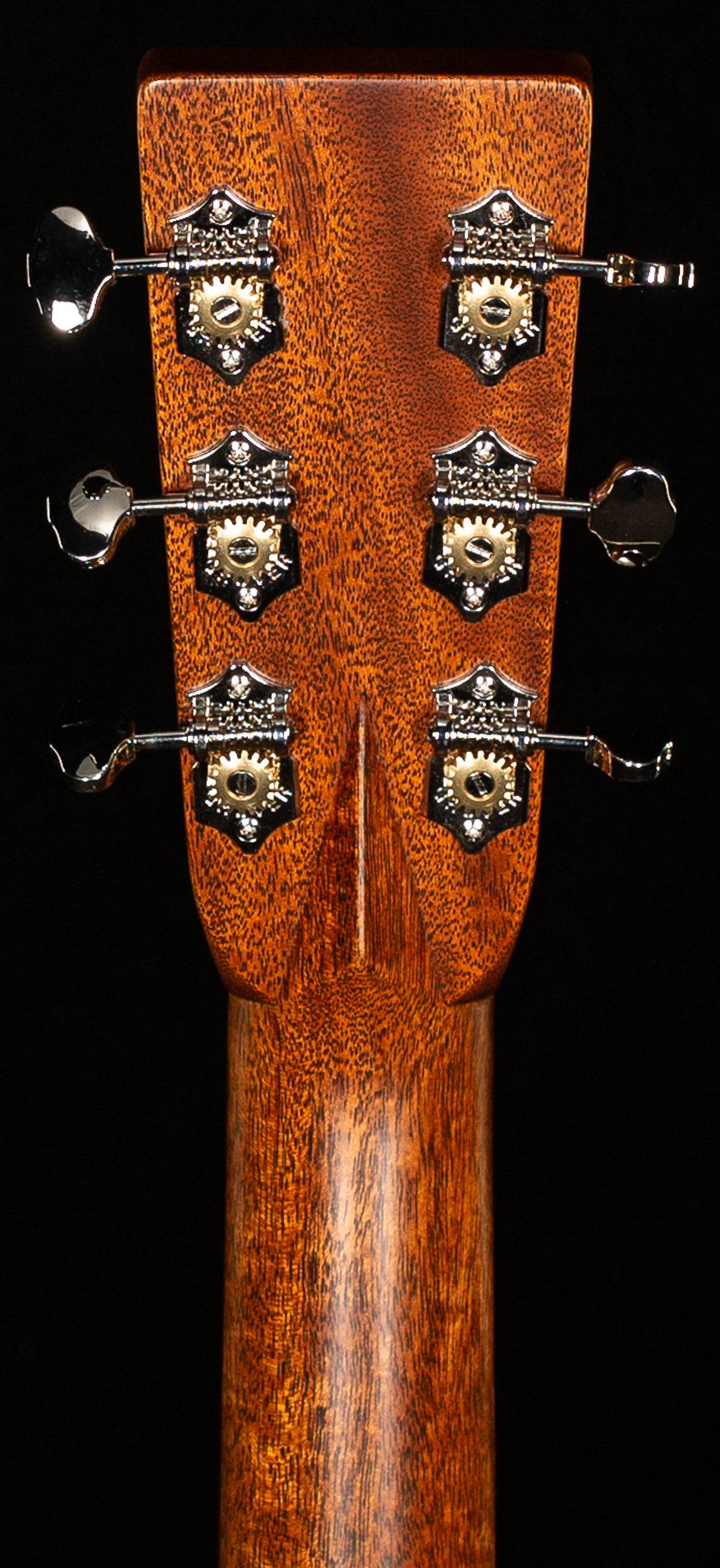 Martin D-28 Satin Sunburst 2025 Spec (004)