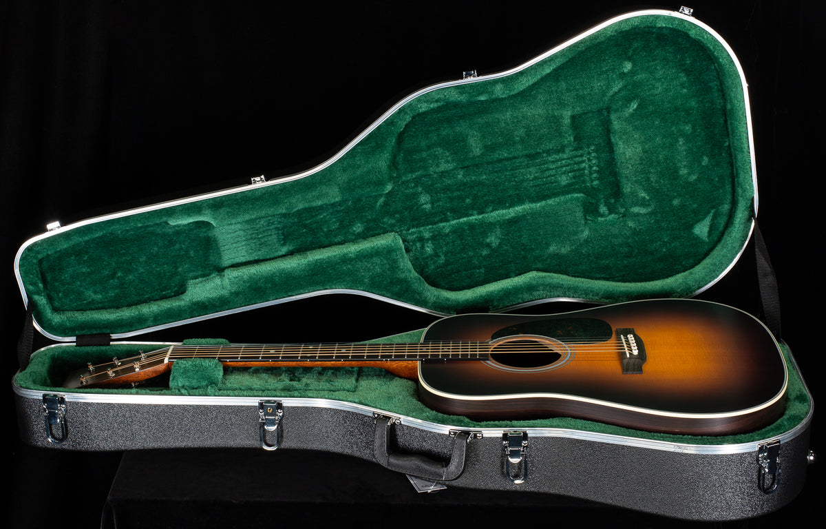 Martin D-28 Satin Sunburst 2025 Spec (004)