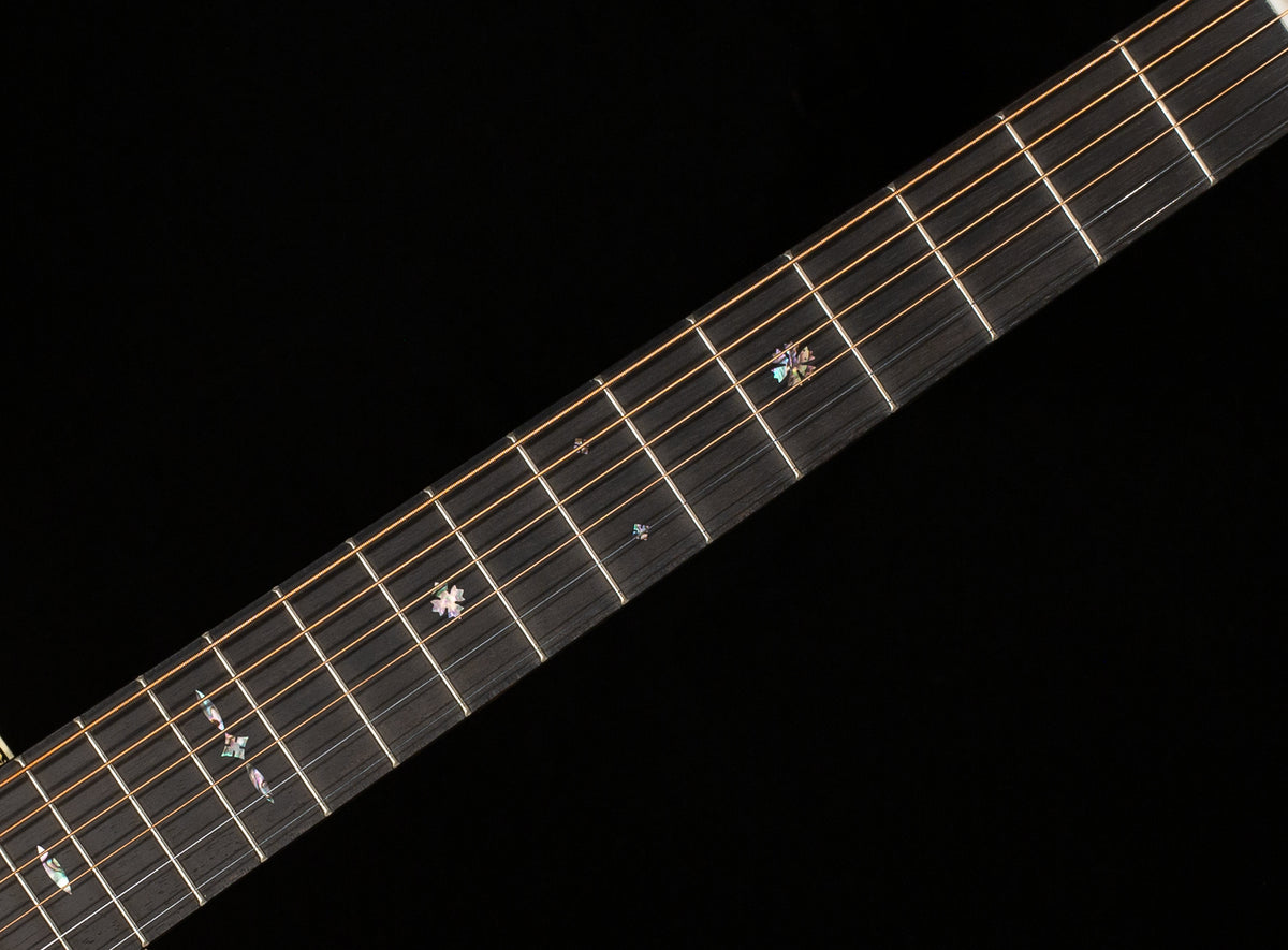 Martin 000-EC 30th Anniversary (599)