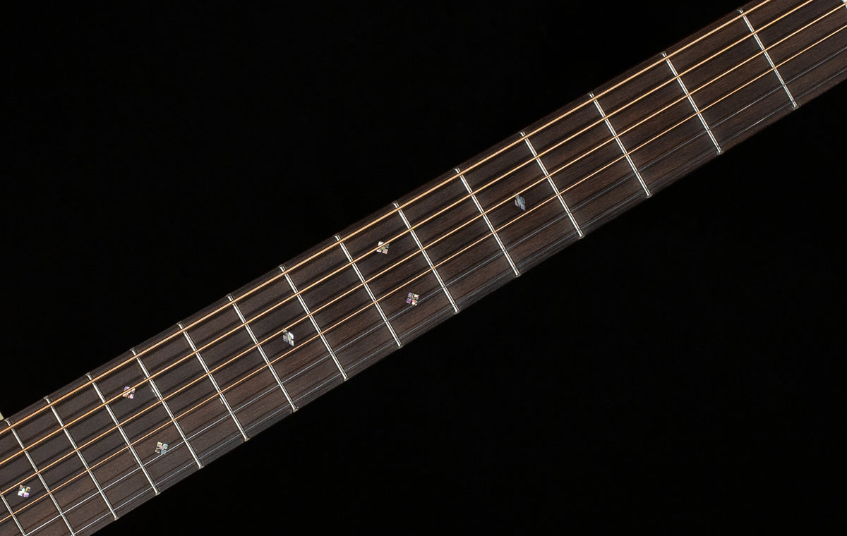 Martin HD-28 2025 Spec (154)