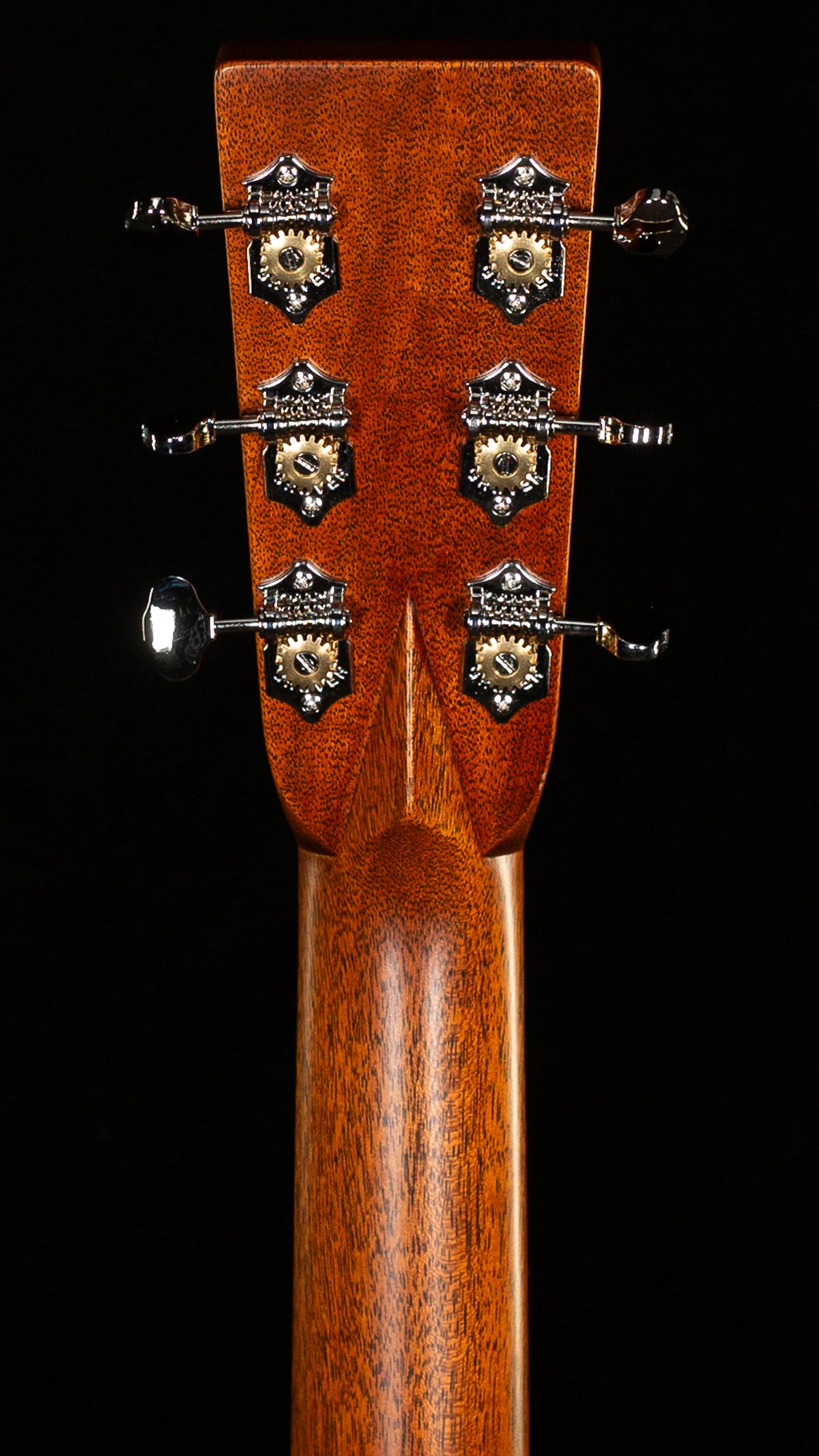 Martin D-28 Satin 2025 Spec (345)