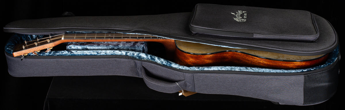 Martin 000-12E Retro (002)