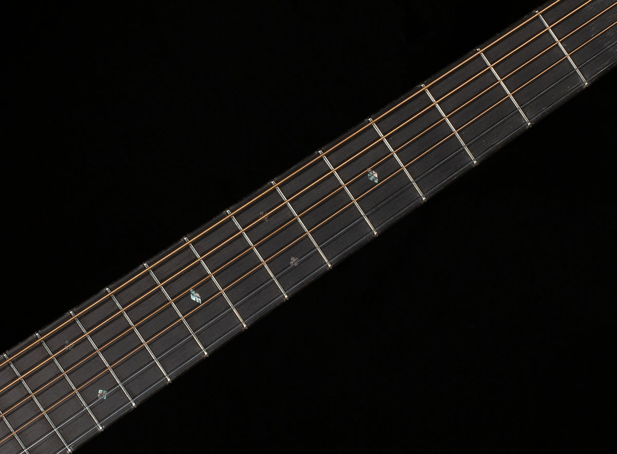 Martin Custom Shop D-28 Authentic 1937 Ambertone Stage 1 Aging (737)