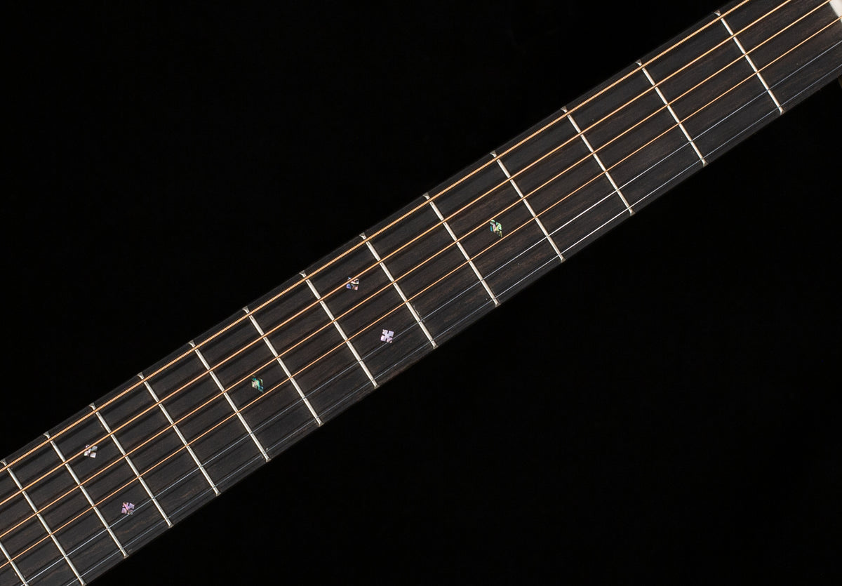 Martin HD-28 Ambertone (872)