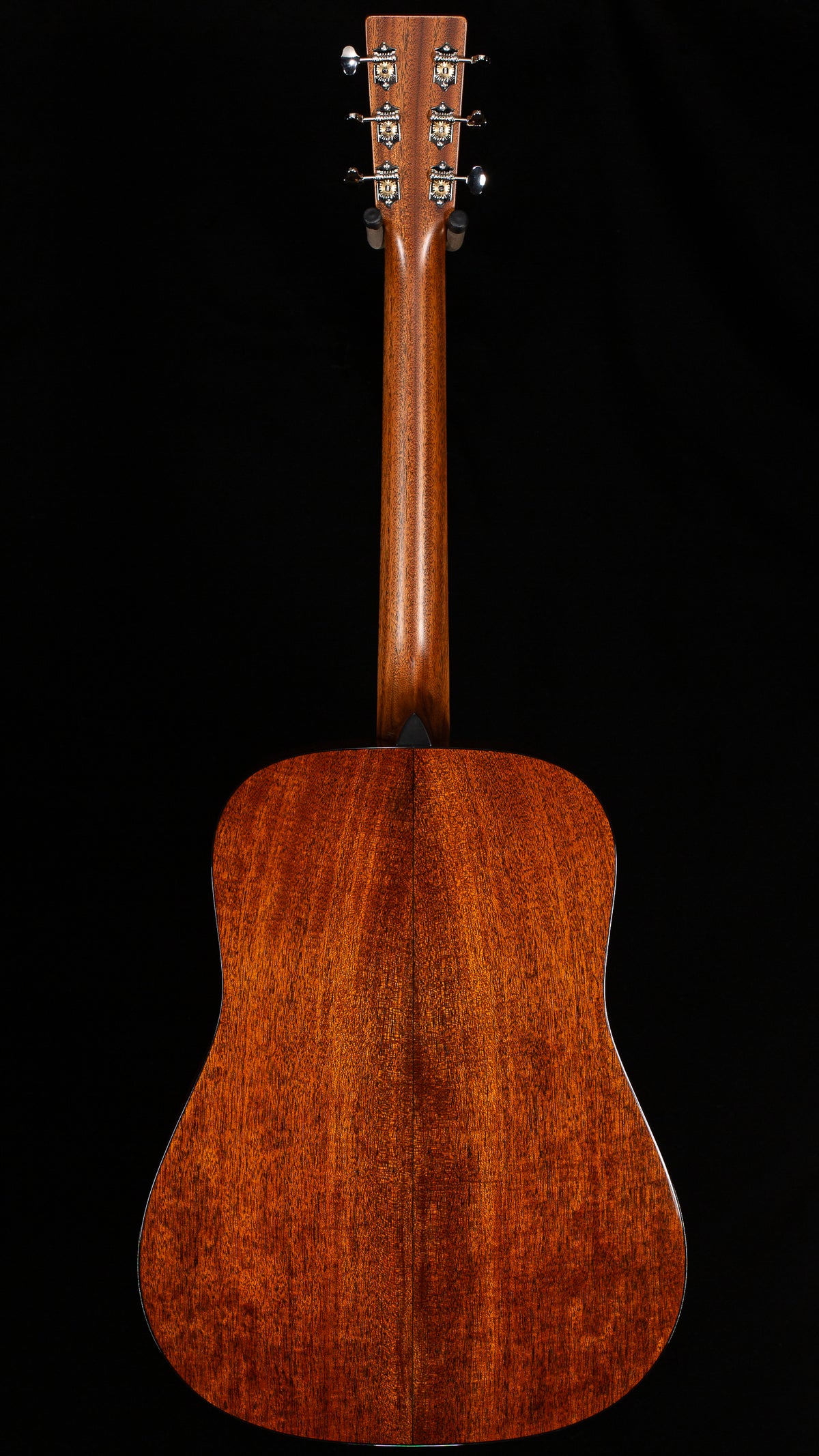 Martin D-18 (072)