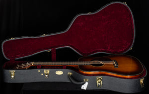 Martin Custom Shop D-18 Authentic 1937 Ambertone Stage 1 Aging (045)