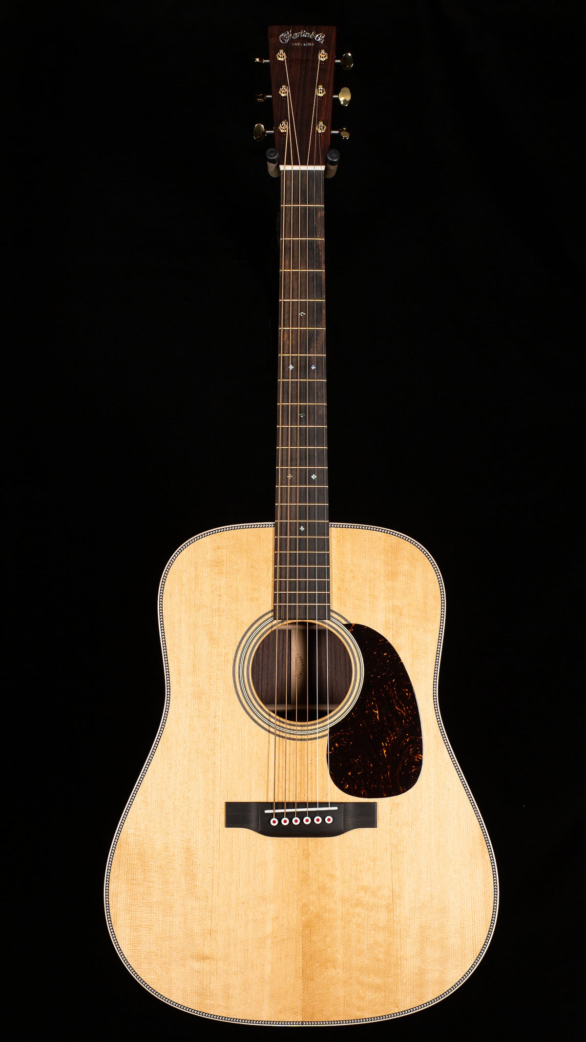 Martin D-28 Modern Deluxe (551)