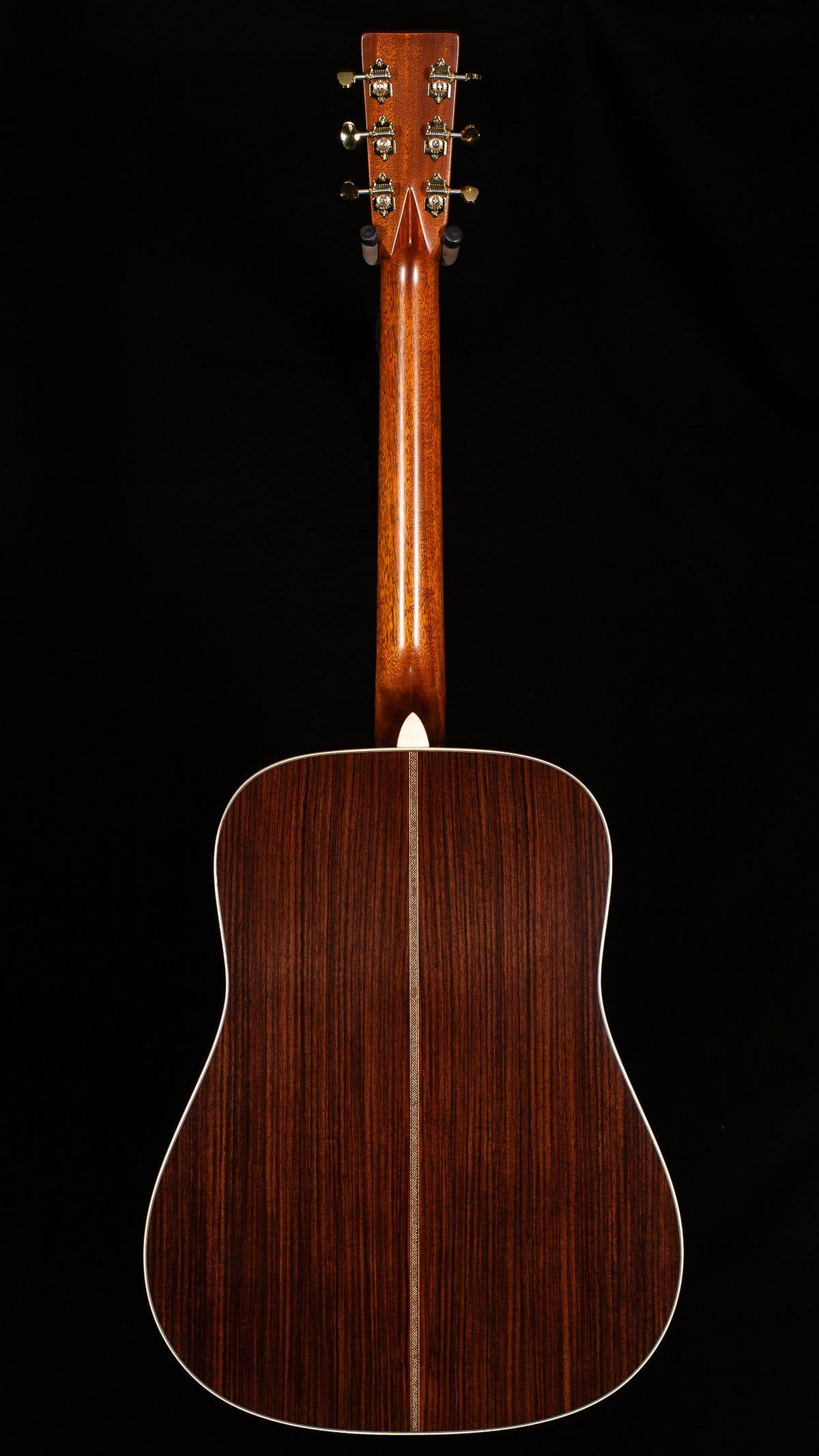 Martin D-28 Modern Deluxe (551)