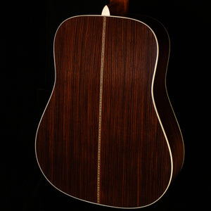 Martin D-28 Modern Deluxe (551)