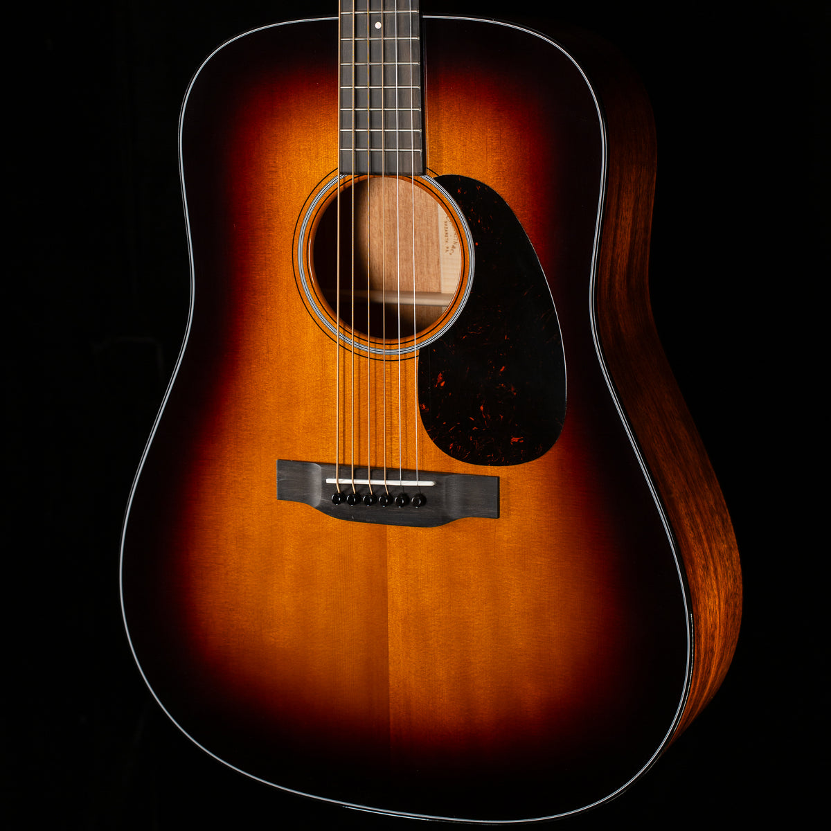 Martin D-18 Sunburst (237)