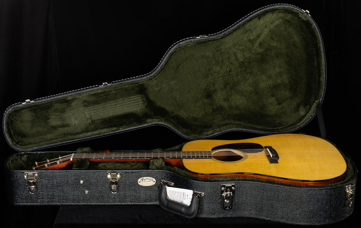 Martin Super D-18 (083)