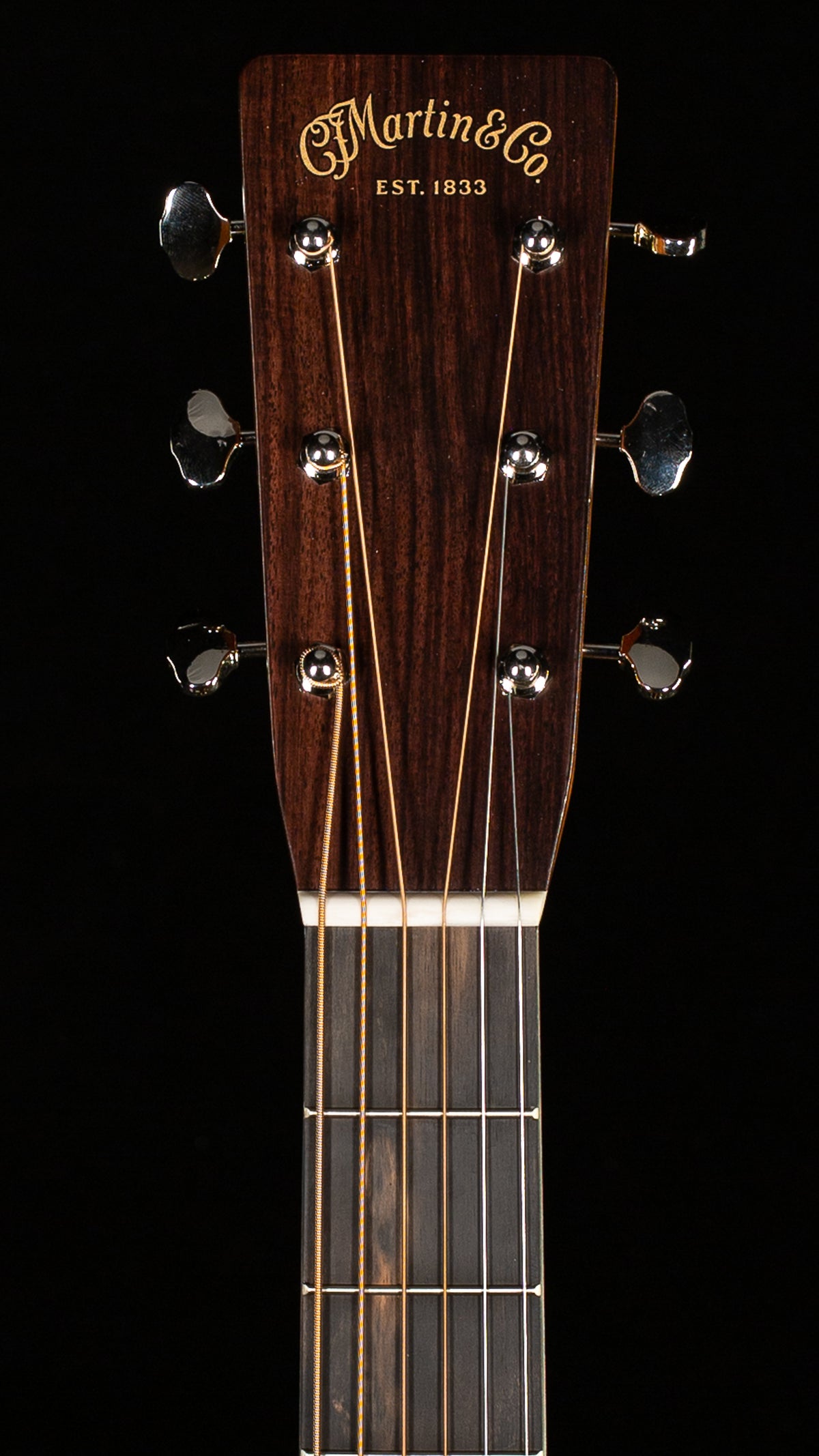 Martin D-28 Sunburst Satin (939)