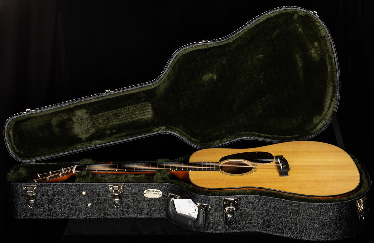 Martin Super D-18 (110)