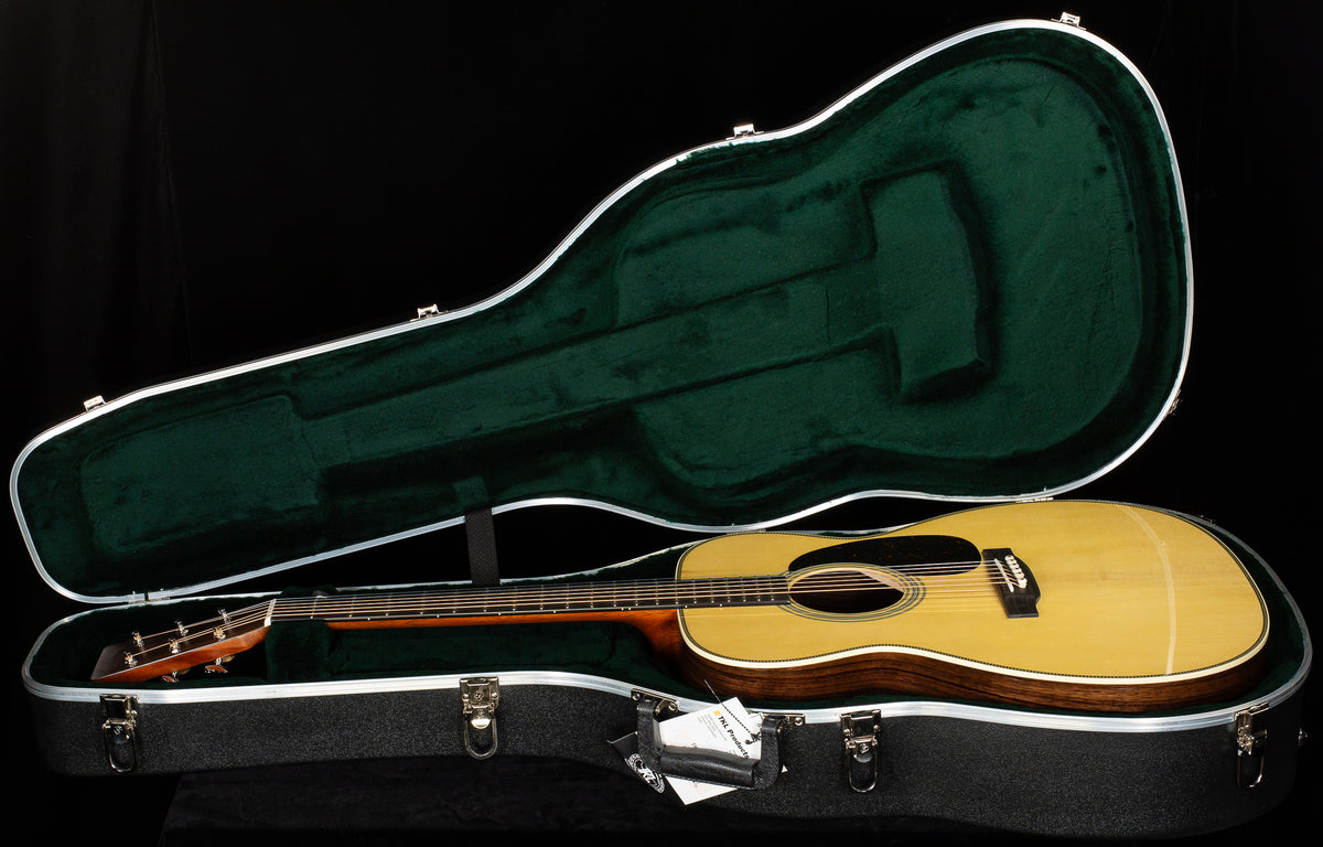 Martin Custom Shop Willcutt Exclusive 0000 28 Style Adirondack/Wild Grain East Indian Rosewood (471)