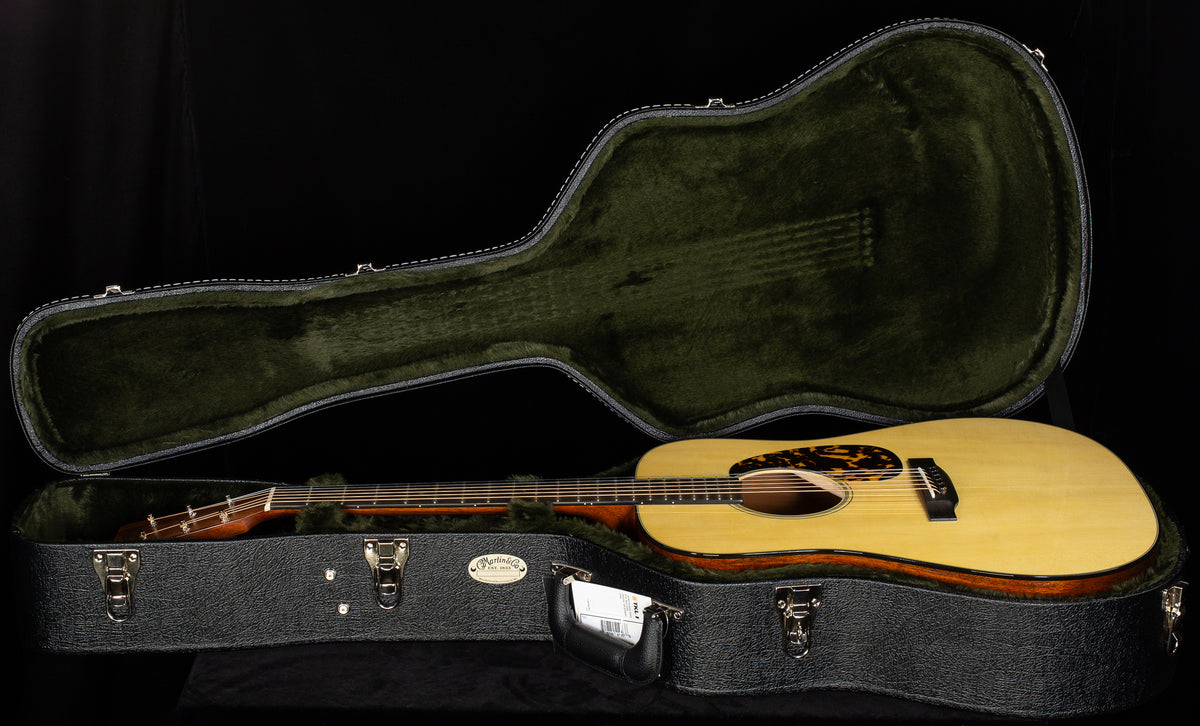 Martin Custom Shop Willcutt Exclusive Dreadnought 18 Style Large Sound Hole Adirondack/Mahogany (479)