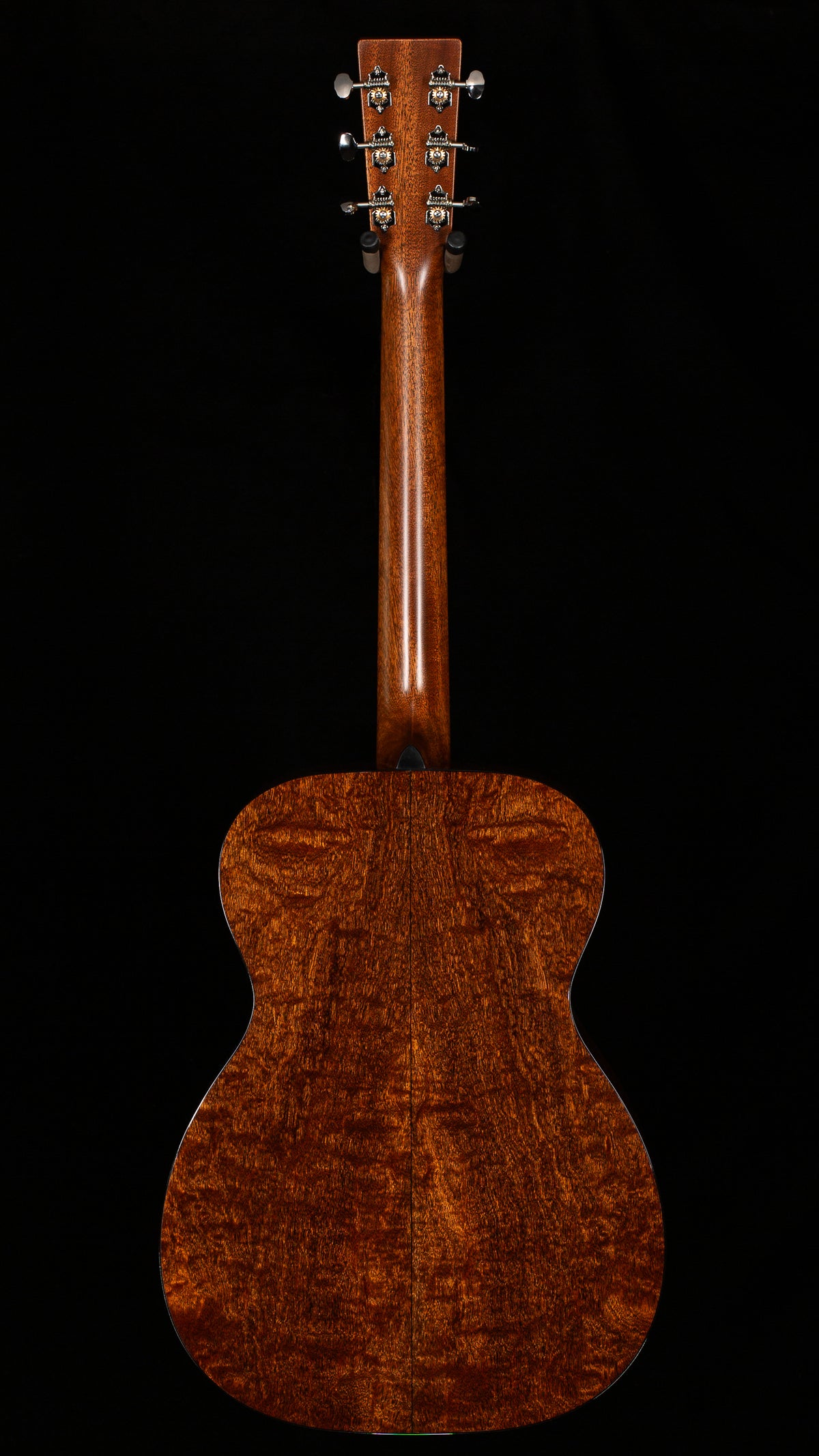 Martin Custom Shop Willcutt Exclusive 00 18 Style Adirondack/Quilted Mahogany (915)