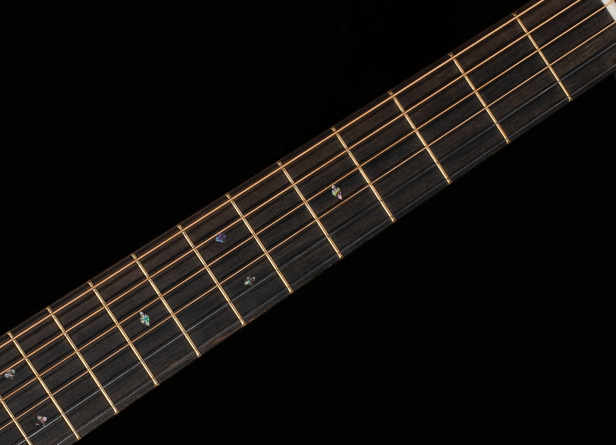 Martin 012-28 Modern Deluxe (063)