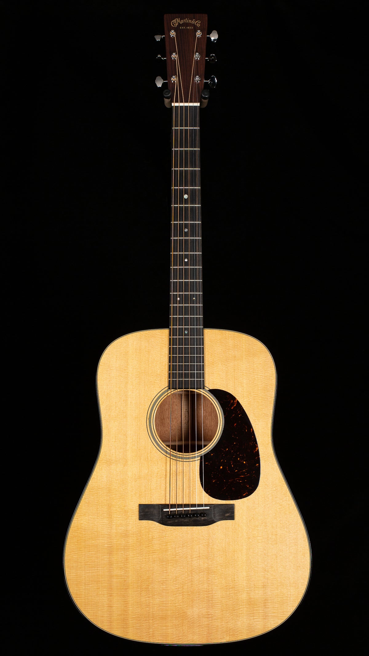 Martin D-18 (903)